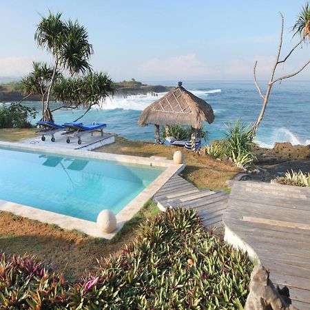 Villa Lumba Lumba - Oceanfront & Spectacular View! 蓝梦岛 外观 照片