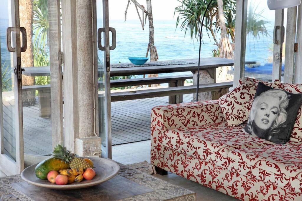 Villa Lumba Lumba - Oceanfront & Spectacular View! 蓝梦岛 外观 照片