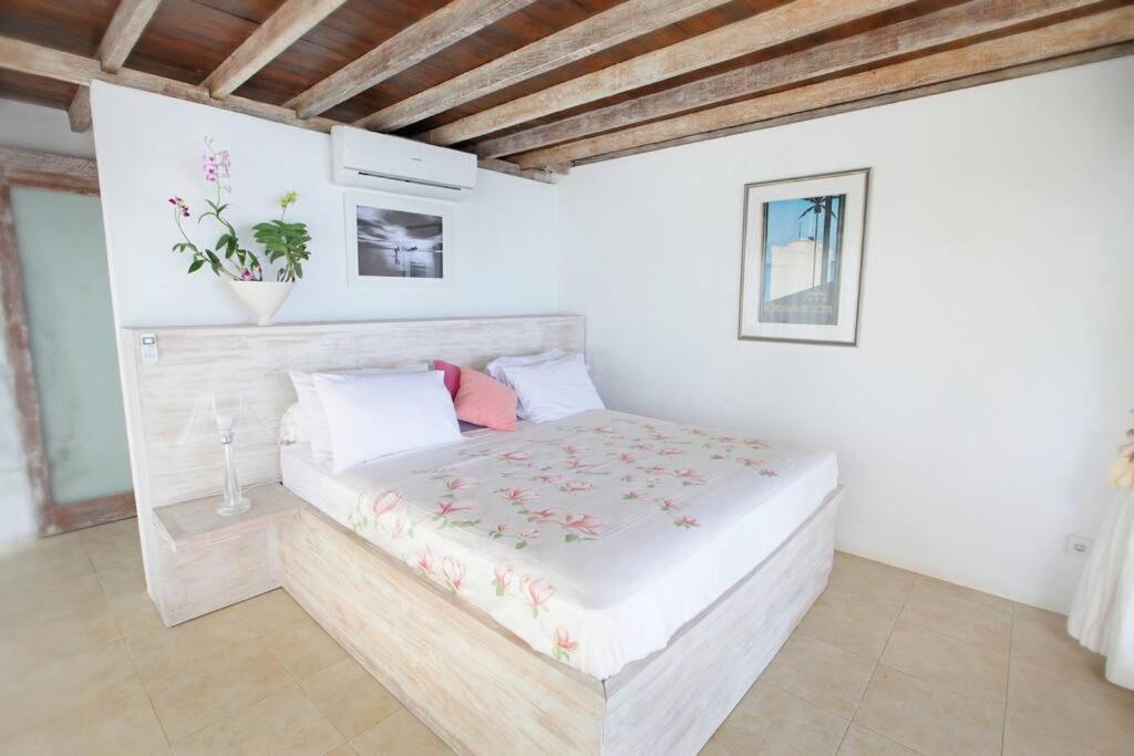 Villa Lumba Lumba - Oceanfront & Spectacular View! 蓝梦岛 外观 照片