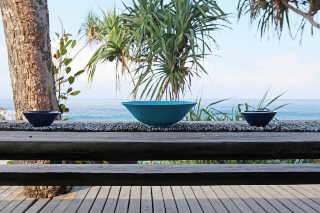 Villa Lumba Lumba - Oceanfront & Spectacular View! 蓝梦岛 外观 照片